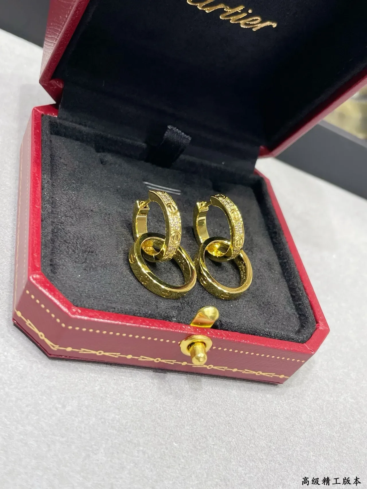 Cartier Juste un Clou Boucles d'oreilles Or et Argent Anneaux Interlocking Doubles Diamants Pavé 6