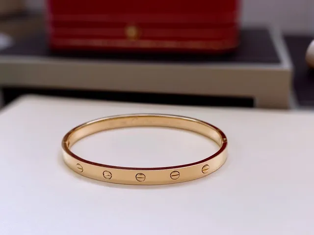 Cartier Love Bracelet Or jaune diamant émail rouge bracelet 9