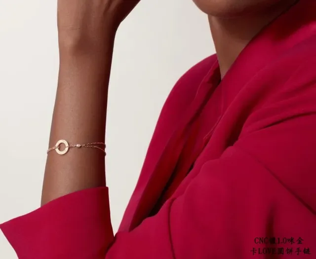 Bracelet Cartier Love Or Argent Chaîne à Maillons Fins Motif Anneau Ouvert Circulaire 9