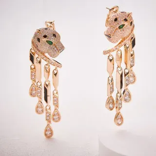 Cartier Panthère Chandelier Gold Green Panther Head Motif Pavé-Set Diamonds Earrings