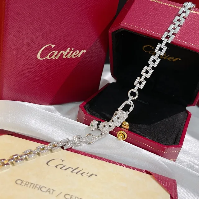 Bracelet Cartier Panthère Diamants et Onyx 4