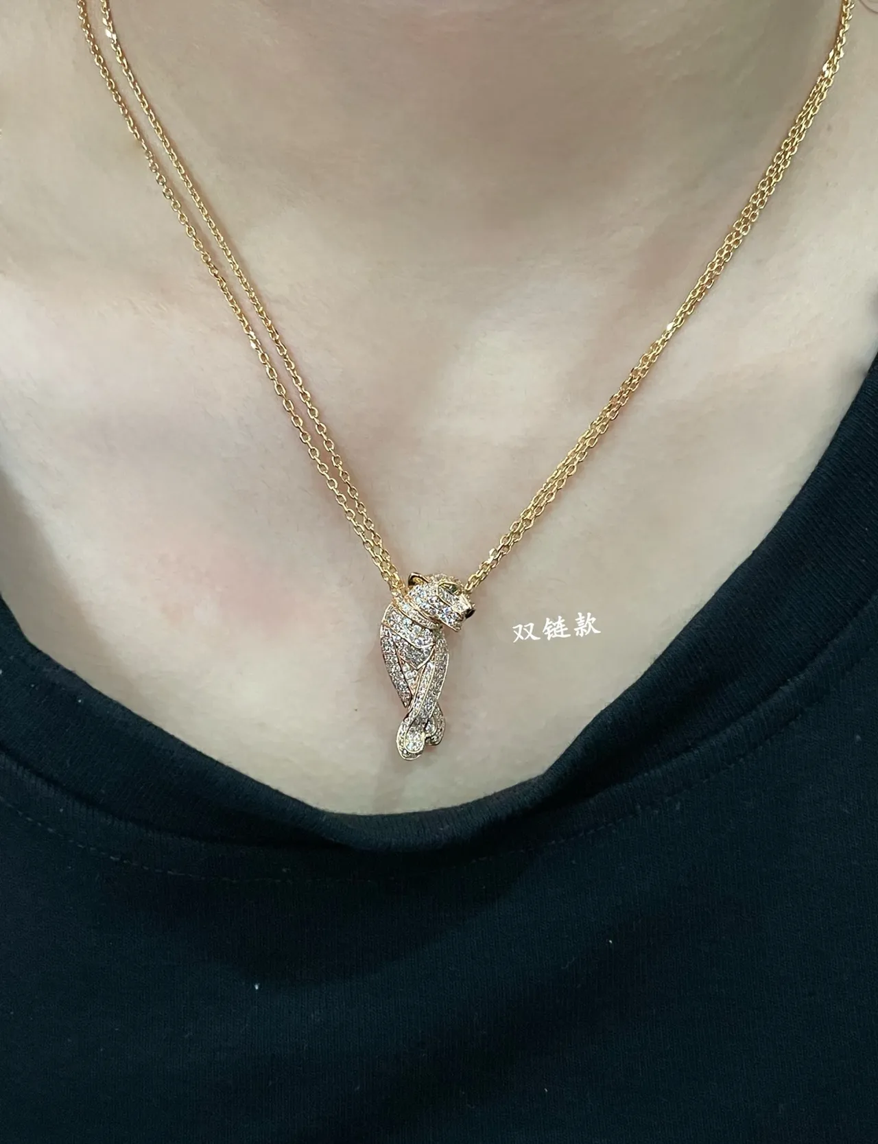 Cartier Panthère দ্বিগুণ চেইন পাভে প্যান্থার পেন্ডেন্ট হার 3