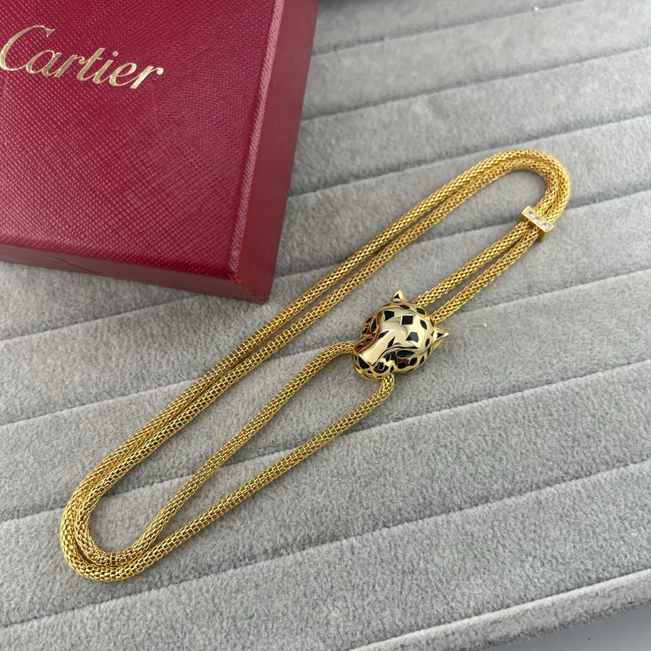 Cartier Panthère Collier avec tête de panthère 3