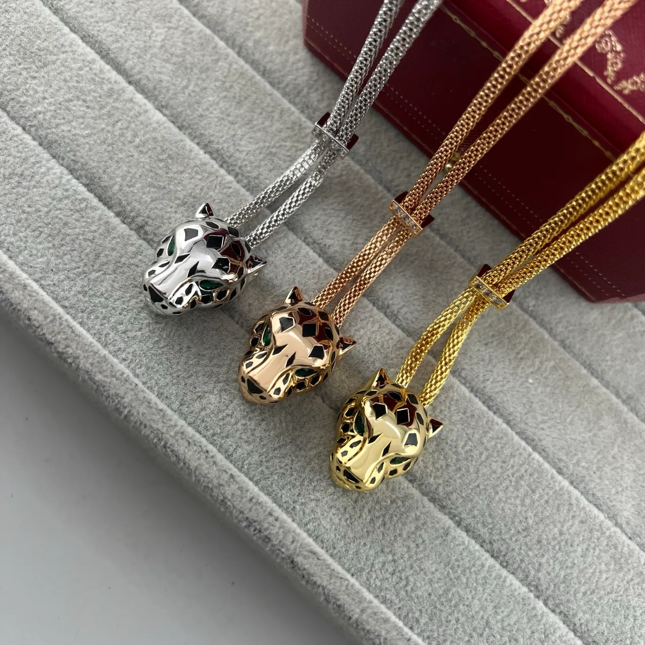 Cartier Panthère Collier avec tête de panthère 7