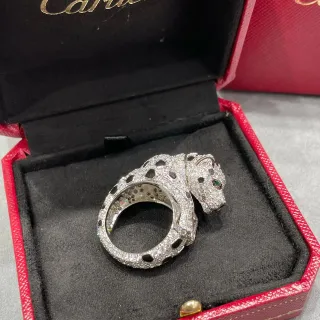 Cartier Panthère Pavé Diamond Onyx Emerald Panther Ring