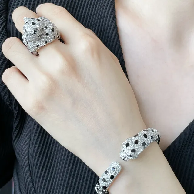 Cartier Panthère Pavé Diamond Onyx Emerald Panther bague 8