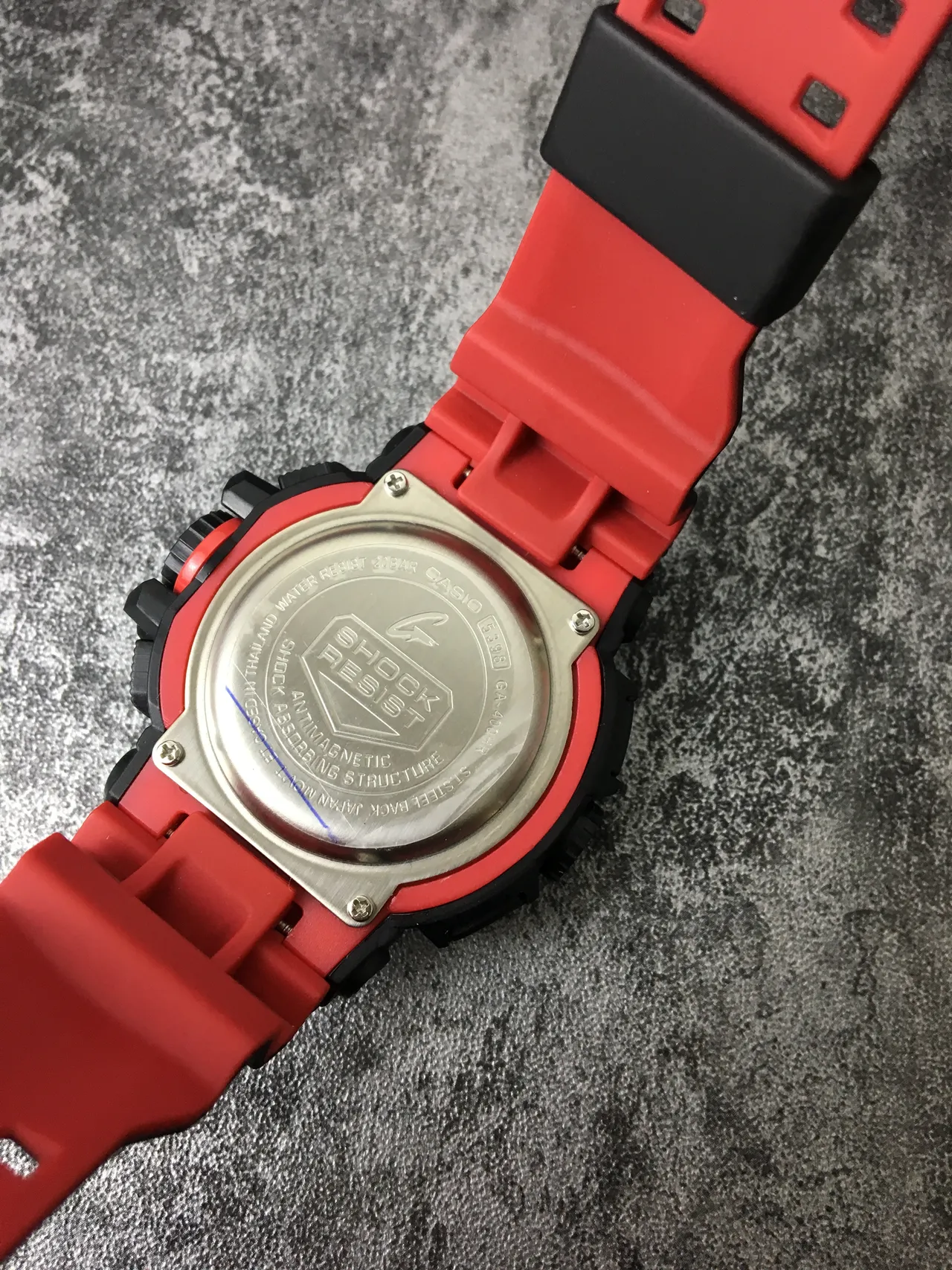 Casio G-Shock GA-100 Noir et Rouge Montre Sportive Analogique-Digitale Robuste 5