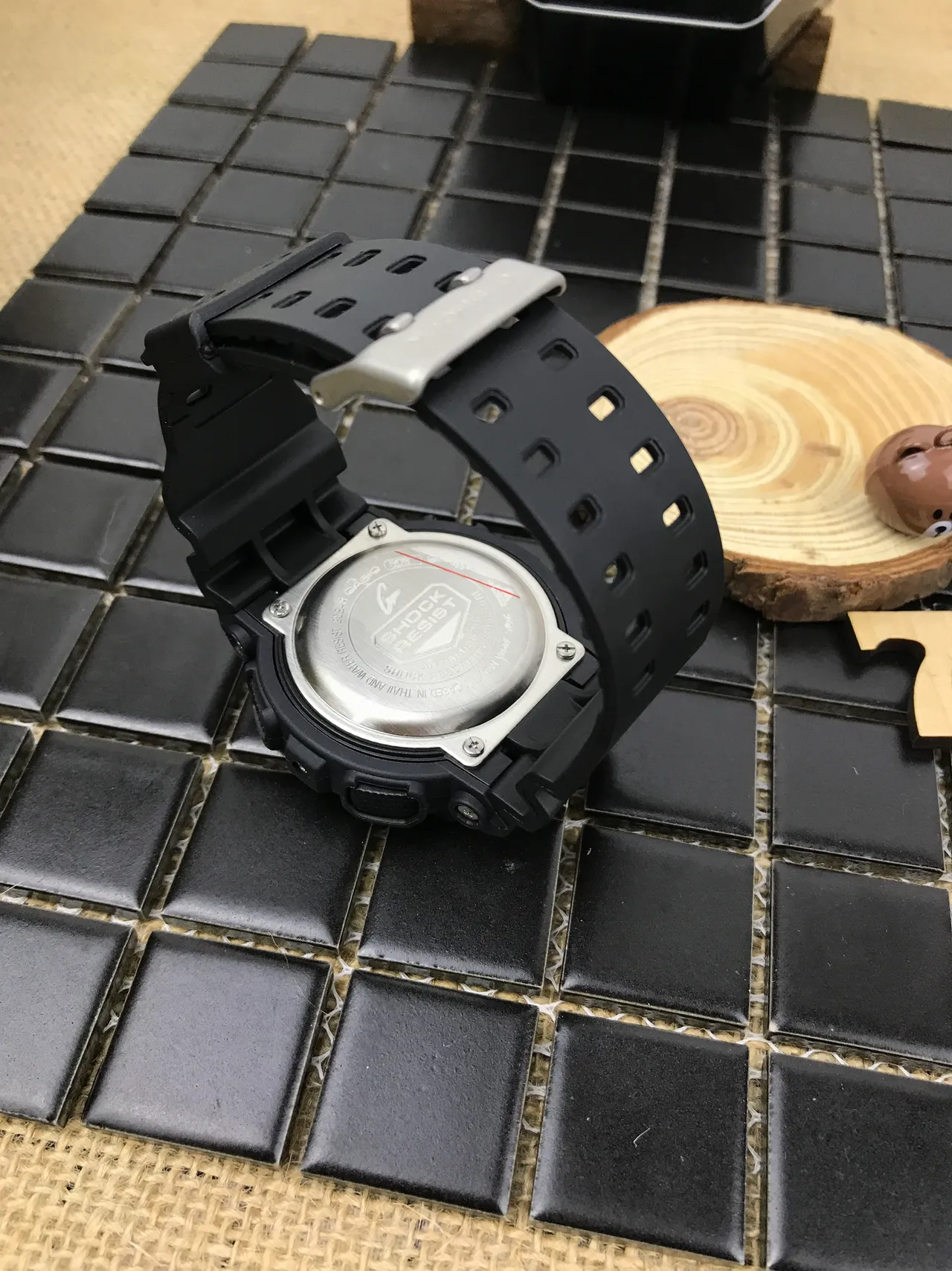 Casio G-Shock GA-100 Noir et Jaune Montre Sport 10