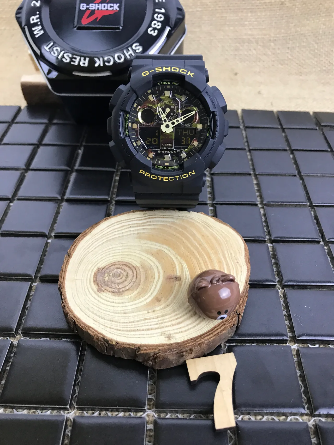 Casio G-Shock GA-100 Noir et Jaune Montre Sport 13