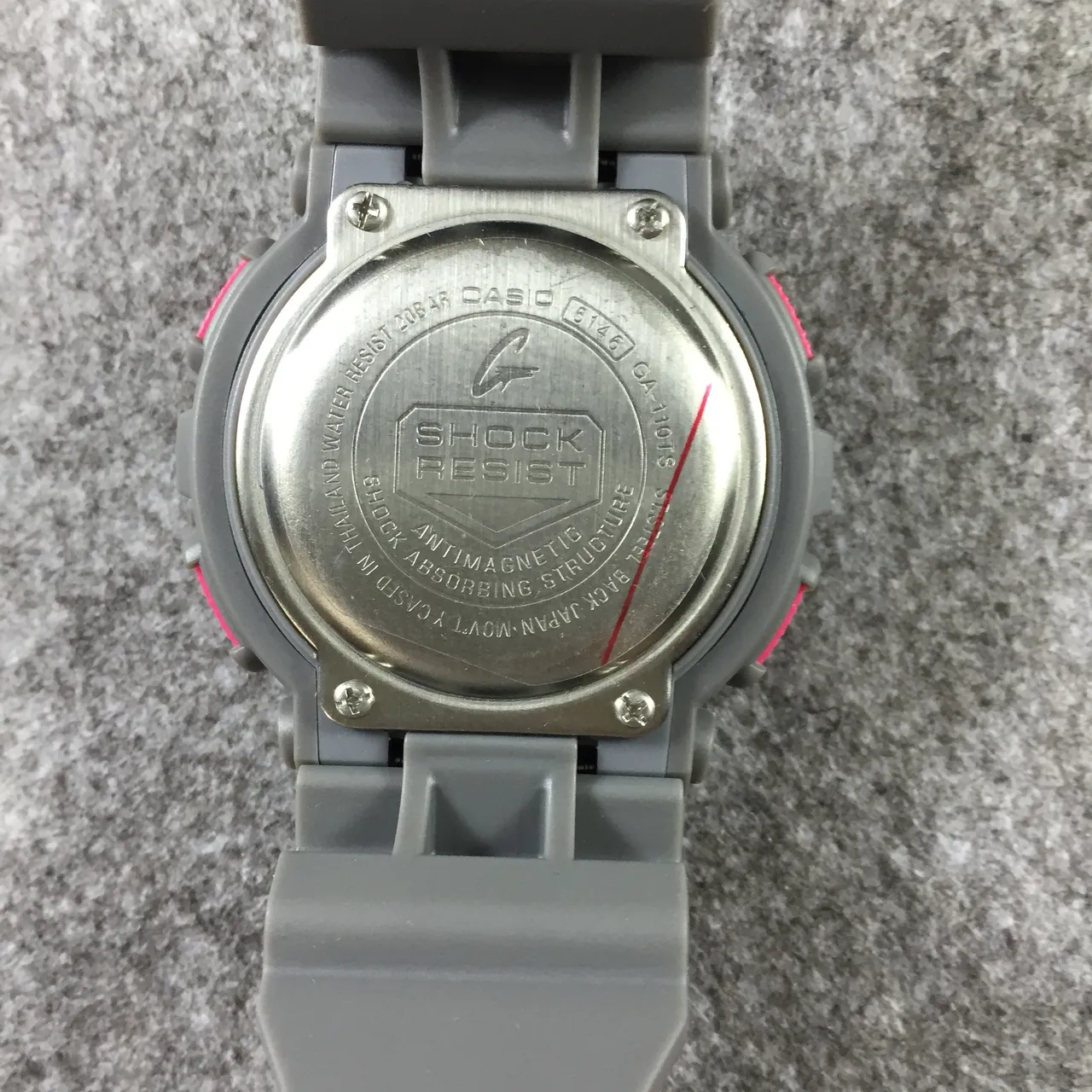 Casio G-Shock GA-100 Gris et Rose Montre Sport 9