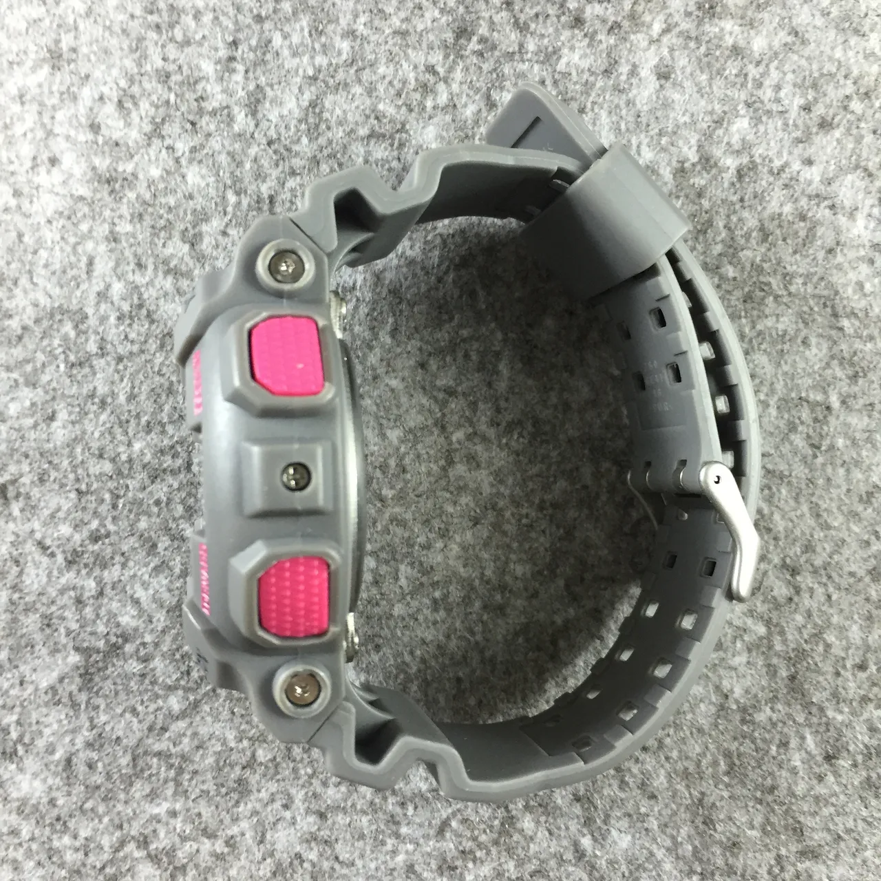 Casio G-Shock GA-100 Gris et Rose Montre Sport 11