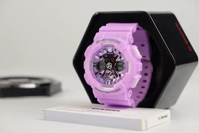 Casio G-Shock GA-110 ساعة رياضية تناظرية-رقمية بلون لافندر من الريزين 3