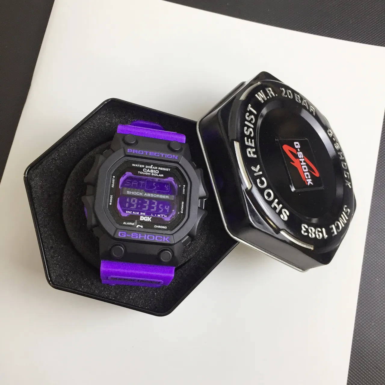 Casio G-Shock GA-2100 x DGK Bracelet violet montre sportive 4