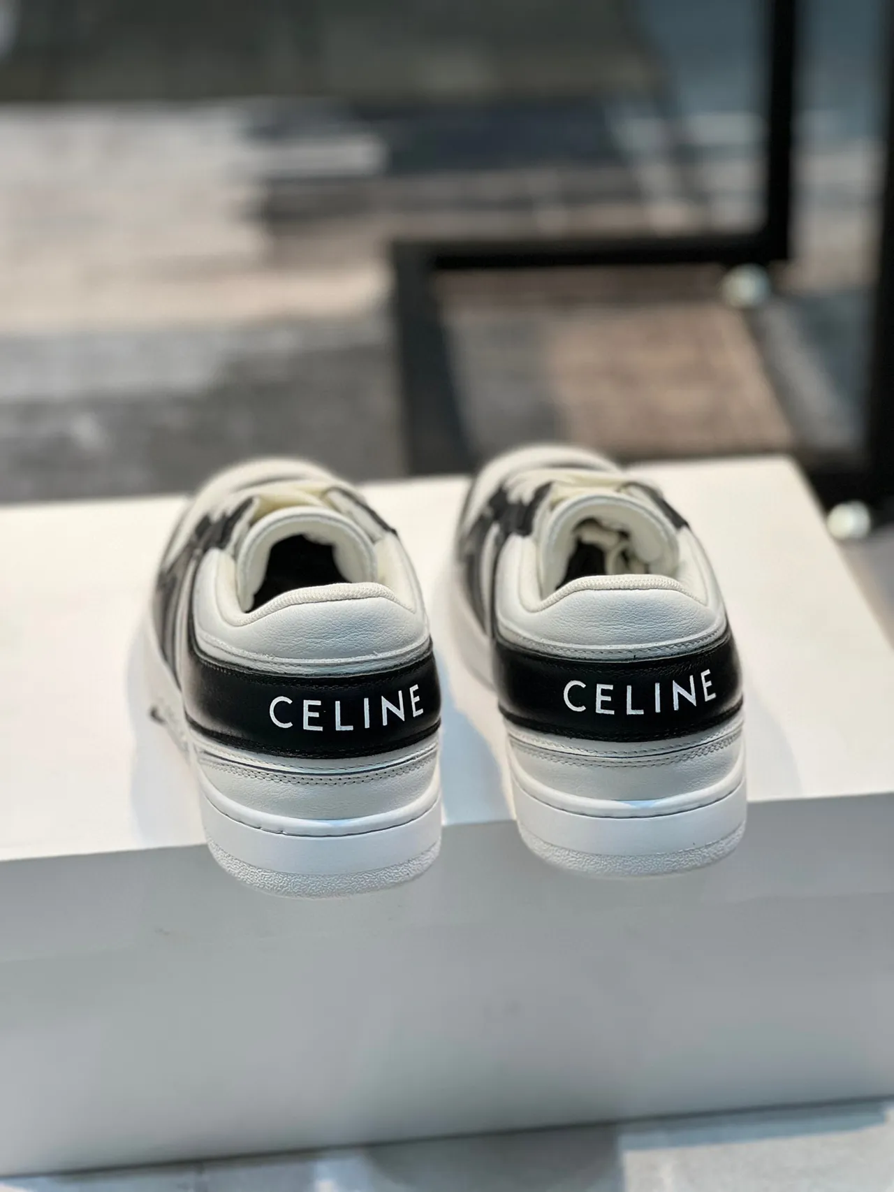 Celine CT-01 Z Trainer chaussures lifestyle noires et blanches 2
