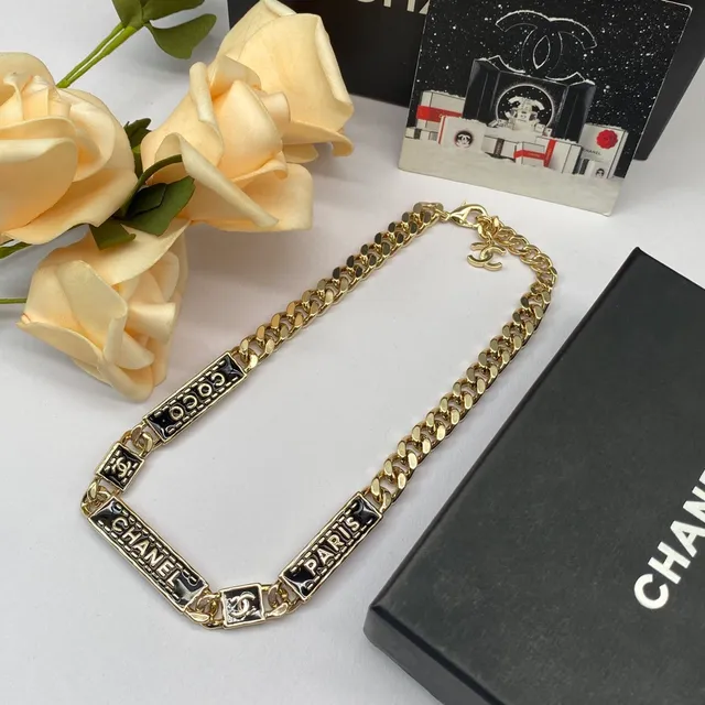Chanel Bijoux Fantaisie Coco Chanel Paris Colar Placa Esmaltada 3
