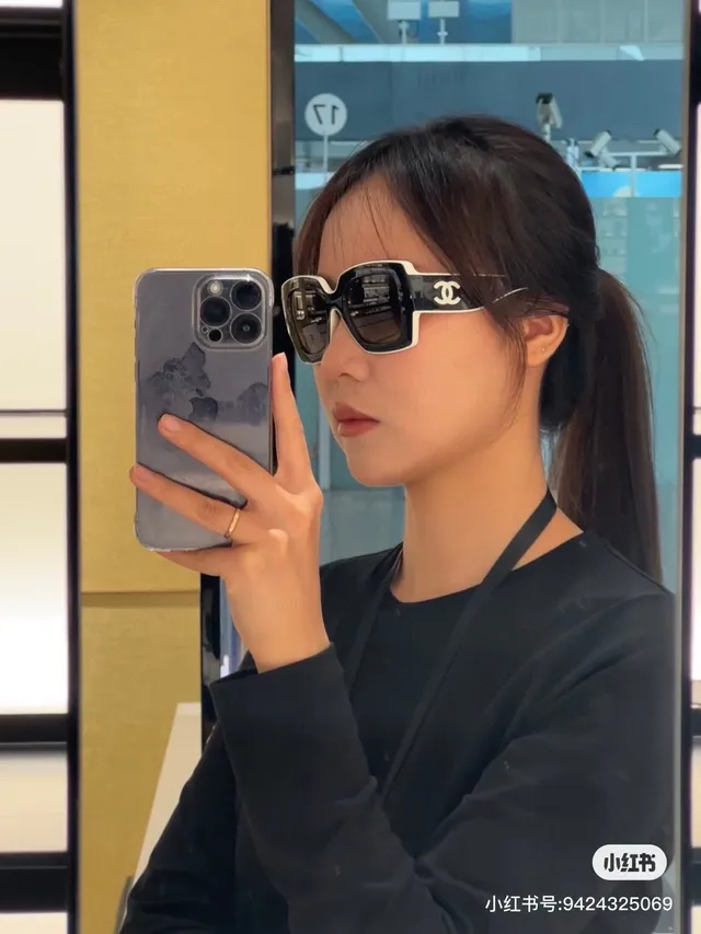 Chanel Black White Oversized Geometric Frame Color-Blocked Temples Sunglasses 9
