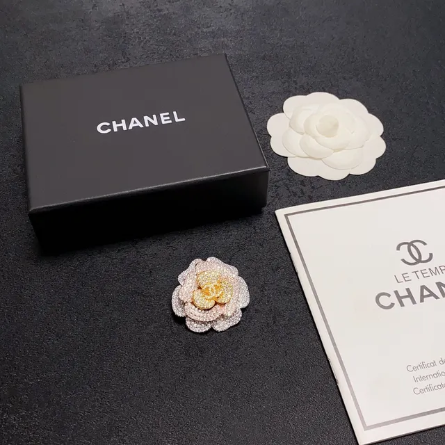 Chanel Camélia Pave Cristal et Métal bicolore Broche 2