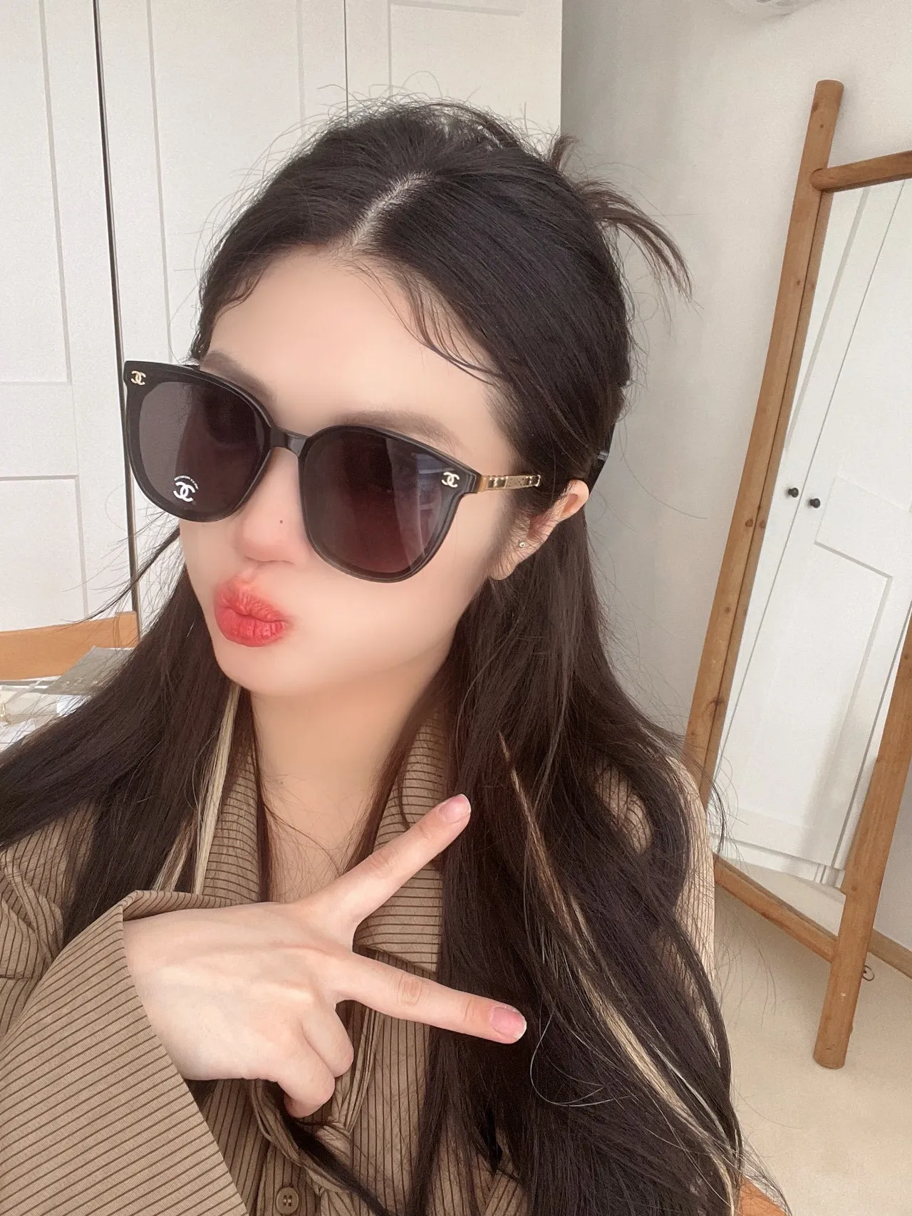 Chanel Cat-Eye White Frame Gradient Brown Lens Sunglasses 9