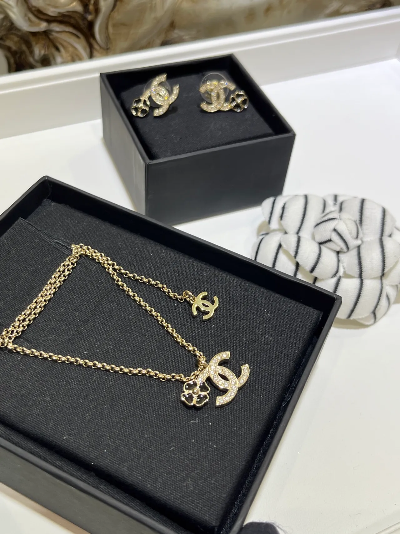Chanel CC Camellia Crystal and Enamel Necklace 9