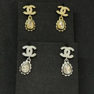 香奈儿 CC Drop 金银 Interlocking Logo 泪滴水晶吊坠耳环