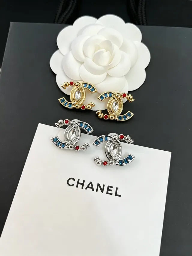 Chanel CC Gold Multicolor Interlocking Marquise Crystal Center Earrings 3