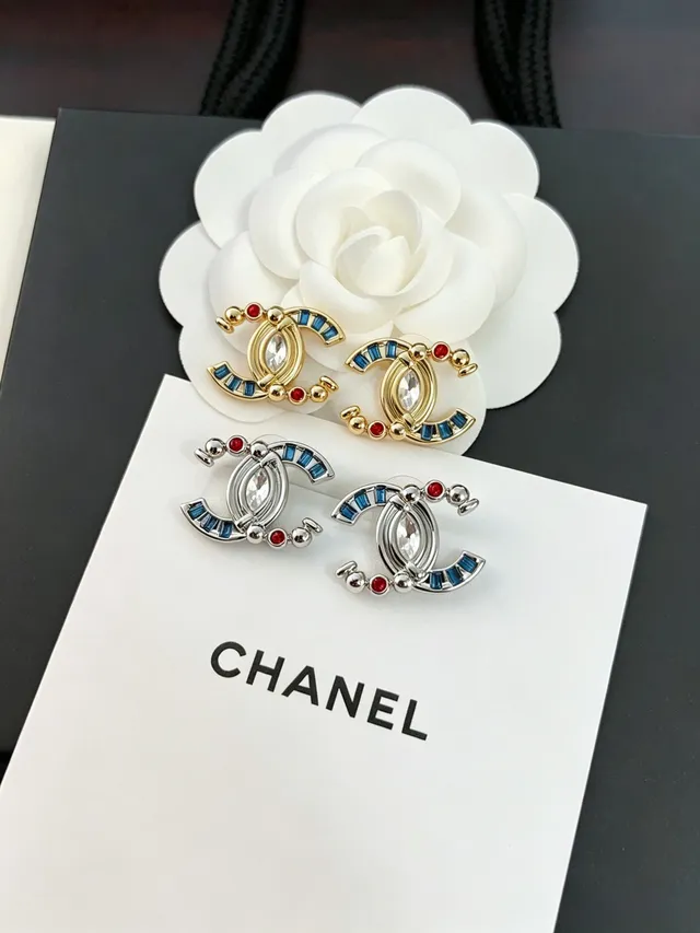 Chanel CC Gold Multicolor Interlocking Marquise Crystal Center Earrings 5