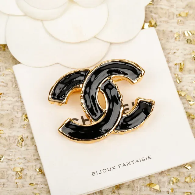 Chanel CC Logo Brincos Preto e Rosa Esmalte Metal Dourado 4