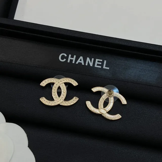 Chanel CC Logo Pavé Crystal Stud Earrings 3