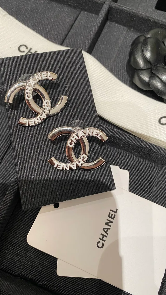 Chanel CC Logo Silver White Interlocking Engraved Brand Name Earrings 7