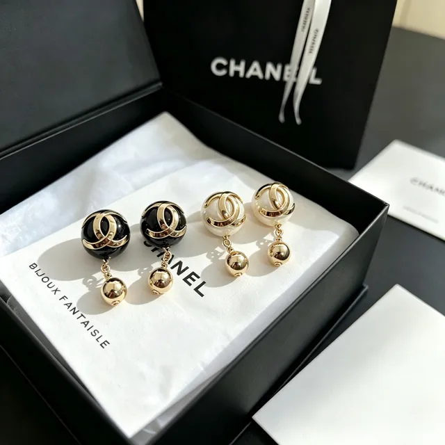 Chanel CC Pearl Drop White Gold Interlocking Logo Sphere Stud Earrings 2