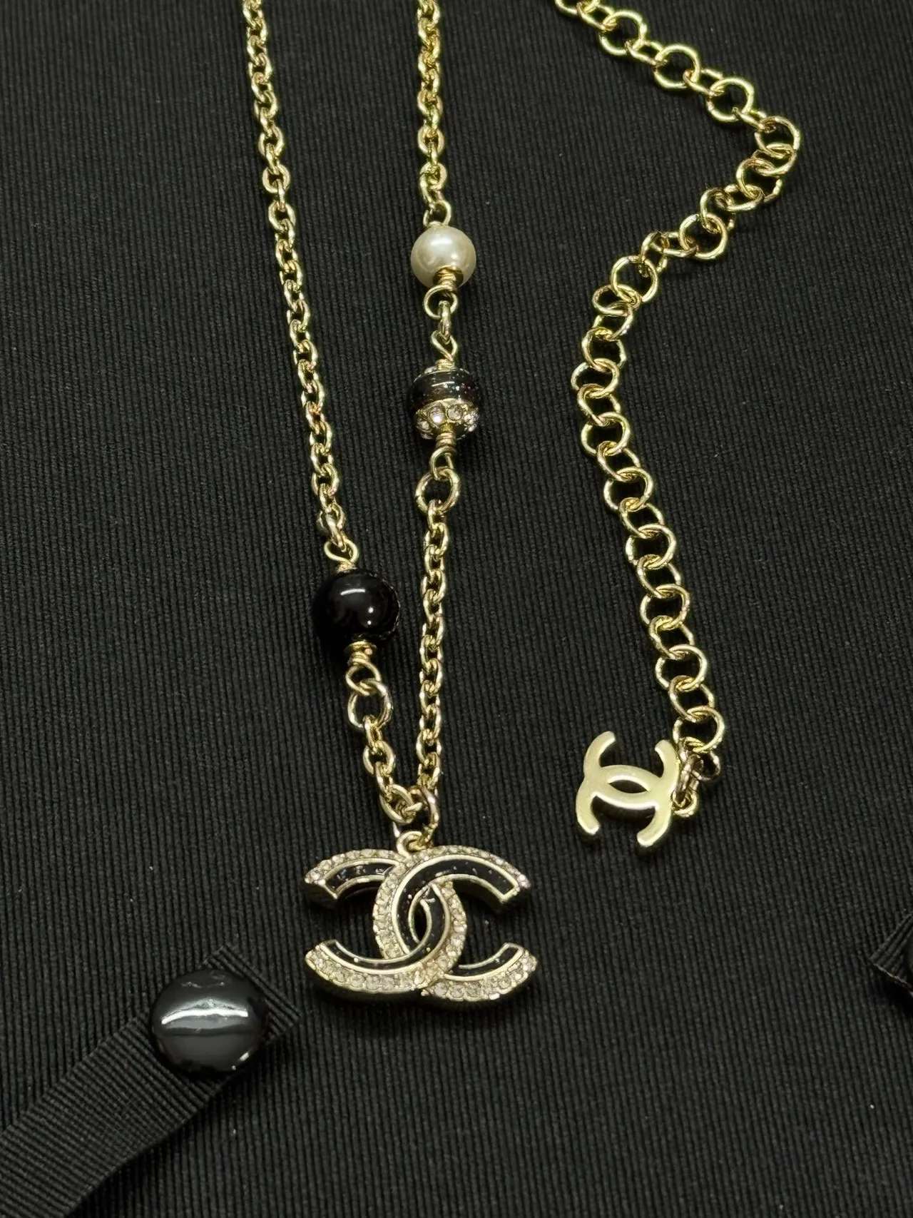 Chanel CC Colar com pingente Corrente dourada preta Colar com pingentes duplos 2