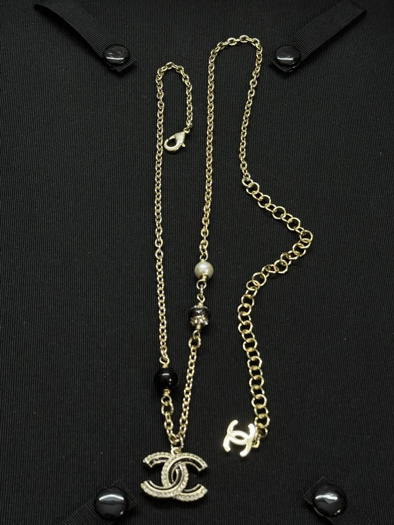 Chanel CC Colar com pingente Corrente dourada preta Colar com pingentes duplos 4