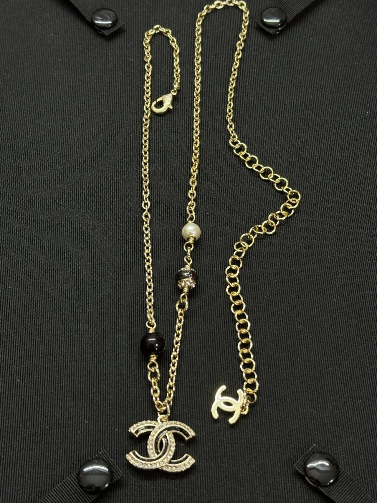 Chanel CC Colar com pingente Corrente dourada preta Colar com pingentes duplos 6