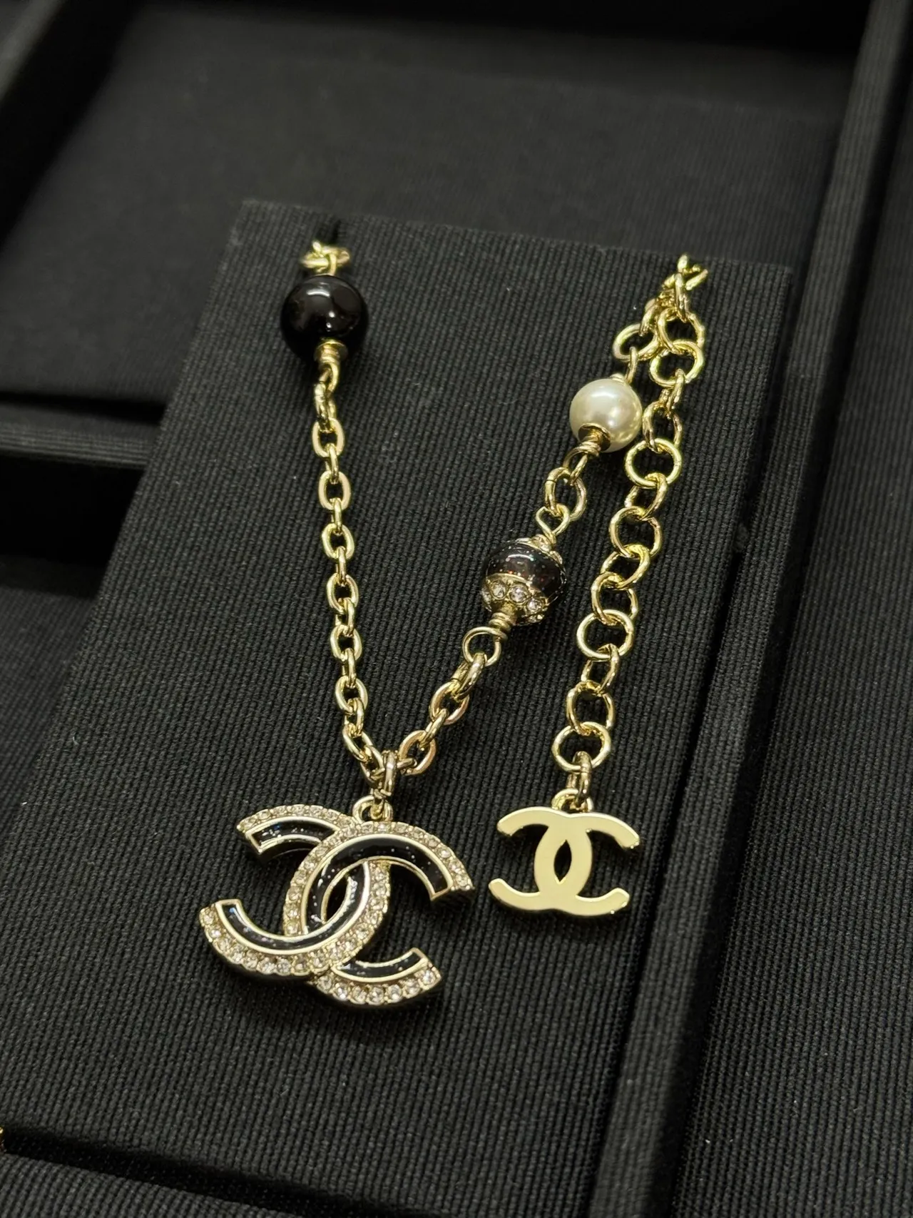 Chanel CC Colar com pingente Corrente dourada preta Colar com pingentes duplos 7