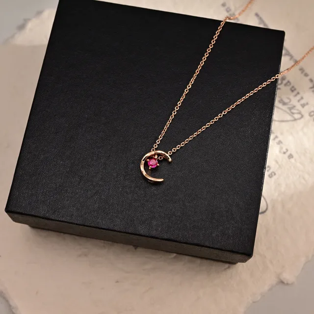 Chanel COCO Gold Red C-Shaped Motif Quilted Texture Necklace 2