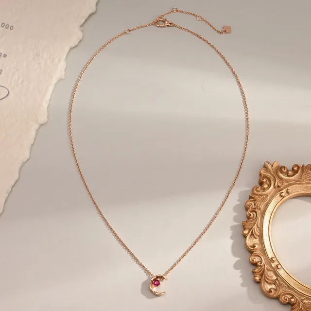 Chanel COCO Gold Red C-Shaped Motif Quilted Texture Necklace 5
