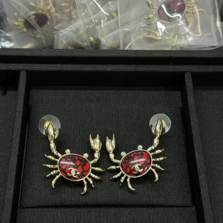 Chanel Crab Red Gold Enamel Oval Body Earrings