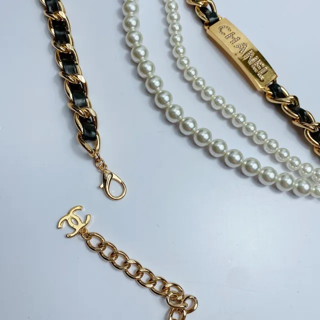 Chanel حقيبة الخصر جلدية ذهبية سوداء سلسلة متشابكة بأسلوب الموضة 5