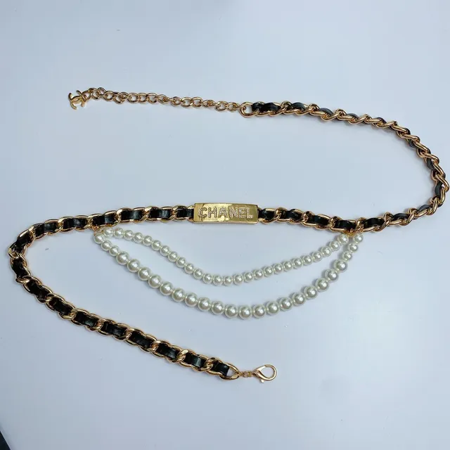 Chanel حقيبة الخصر جلدية ذهبية سوداء سلسلة متشابكة بأسلوب الموضة 6