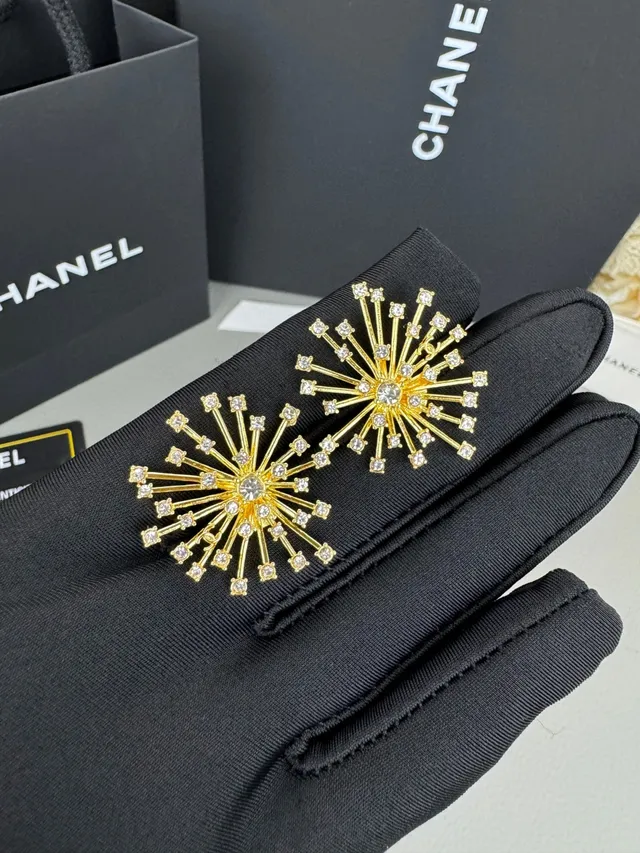Chanel Gold Transparent Starburst Crystal-Embellished Earrings 4