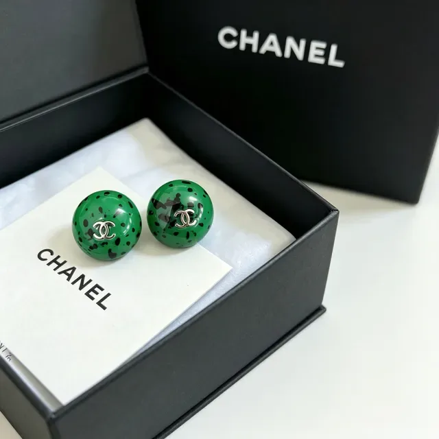 Chanel Green Speckled Resin CC Logo Spherical Stud Earrings 6