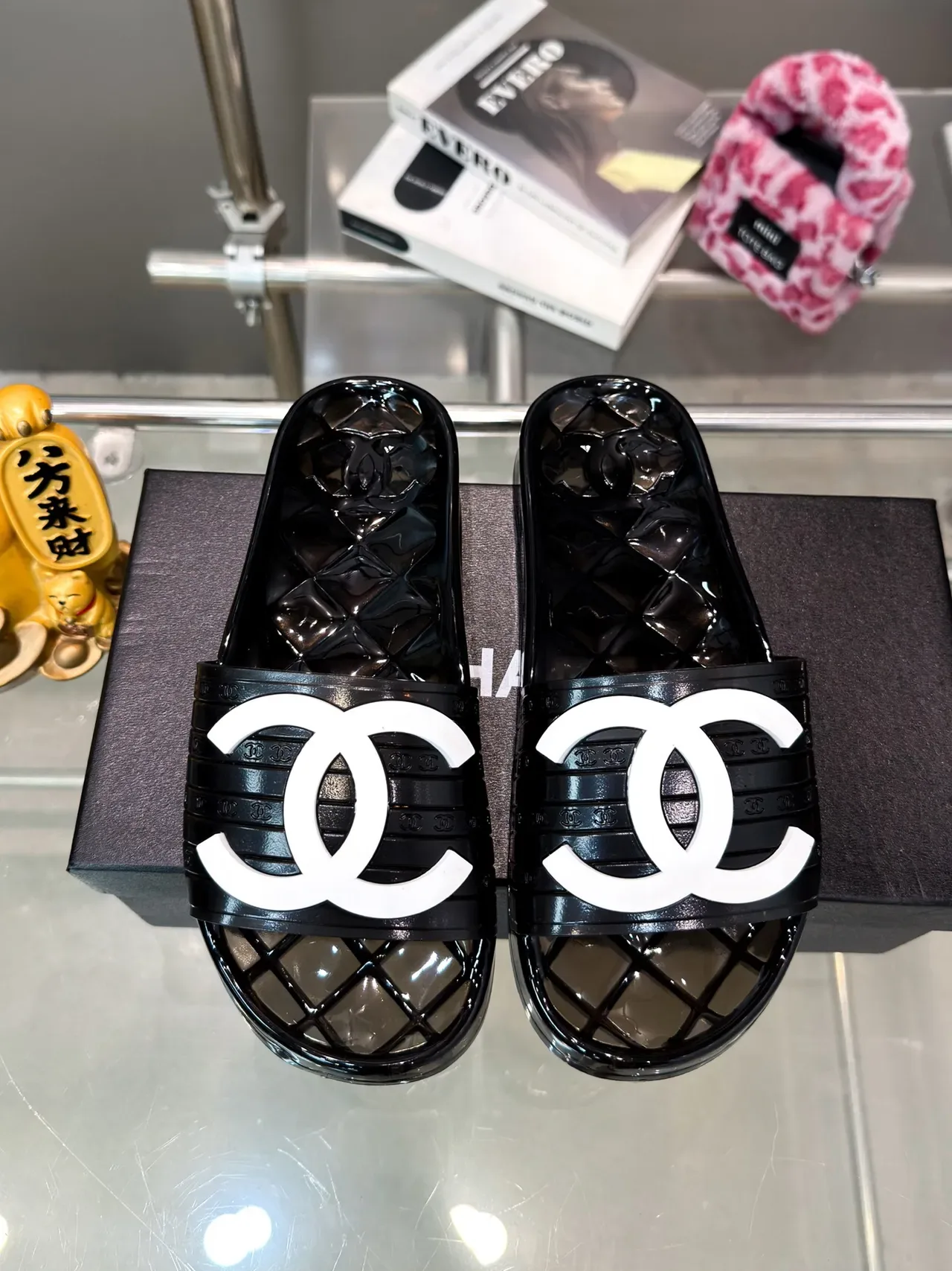 Chanel Jelly Slide Azul Transparente Material Suela Quiltada Slippers 10