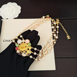 Chanel बहुरंगी रत्न सिंह लटकाव मोती श्रृंखला हार