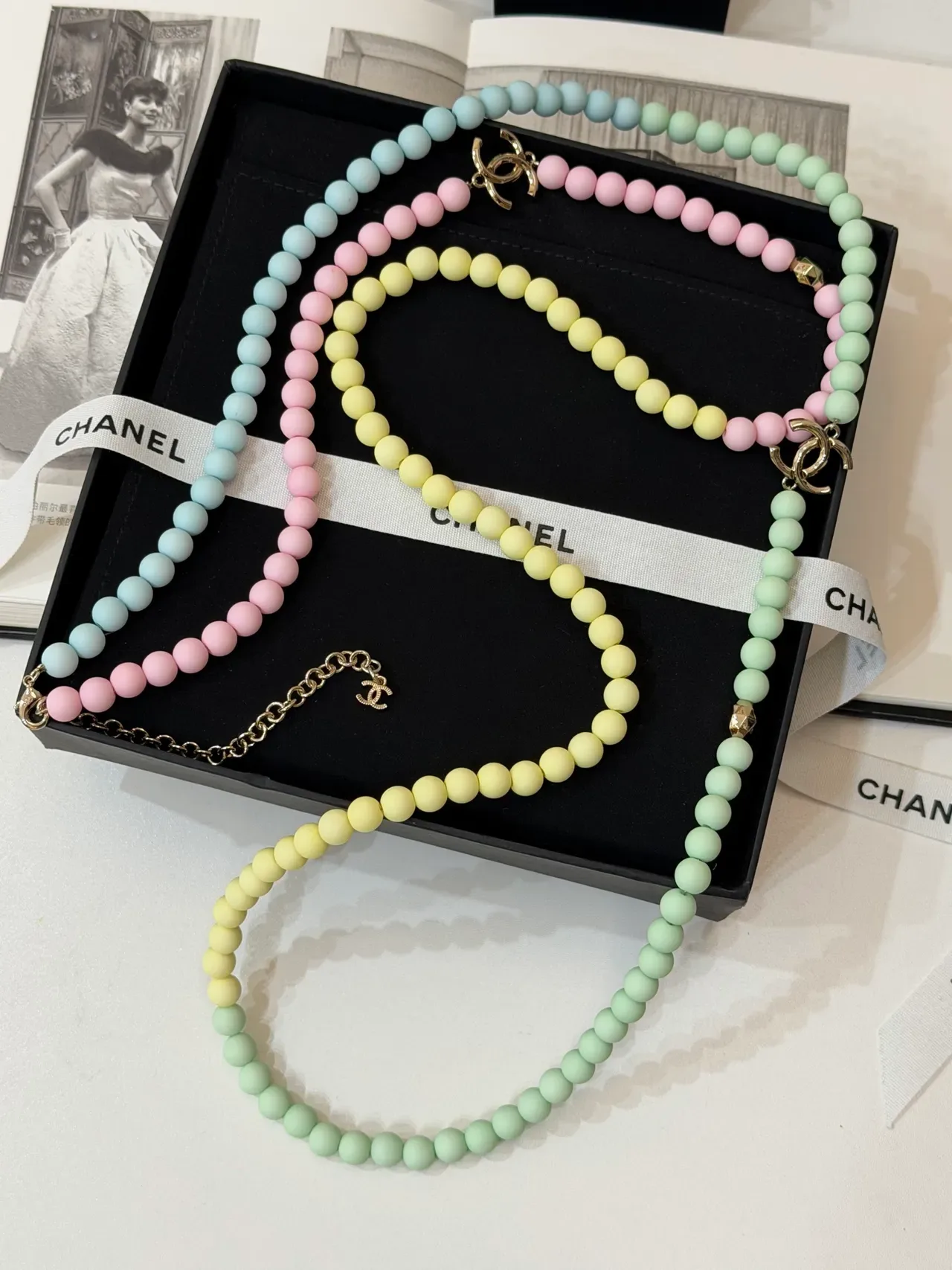Chanel Multicolor Gold Gradient Pastel Resin Beads CC Logo Clasp Necklace 3