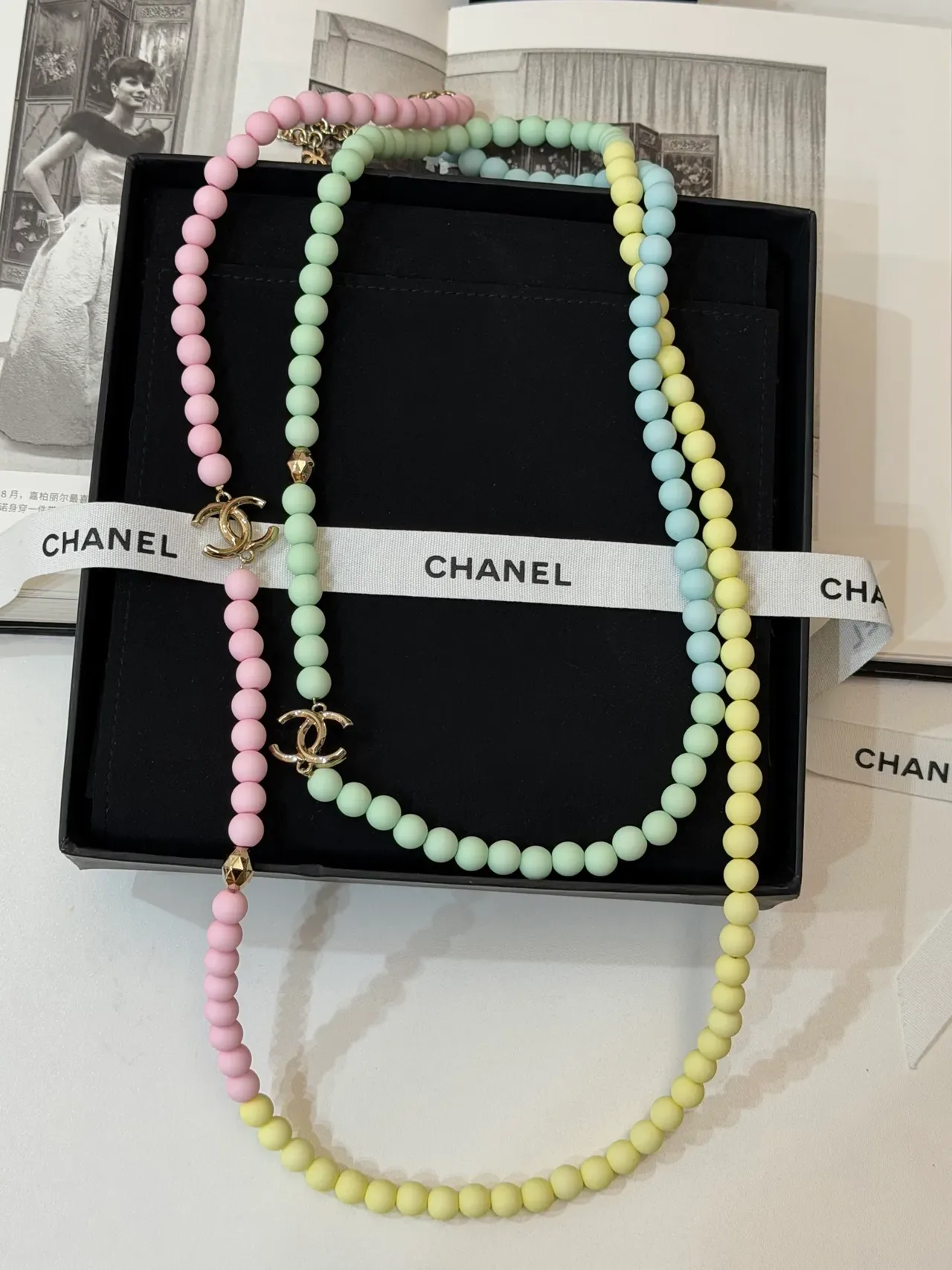 Chanel Multicolor Gold Gradient Pastel Resin Beads CC Logo Clasp Necklace 4