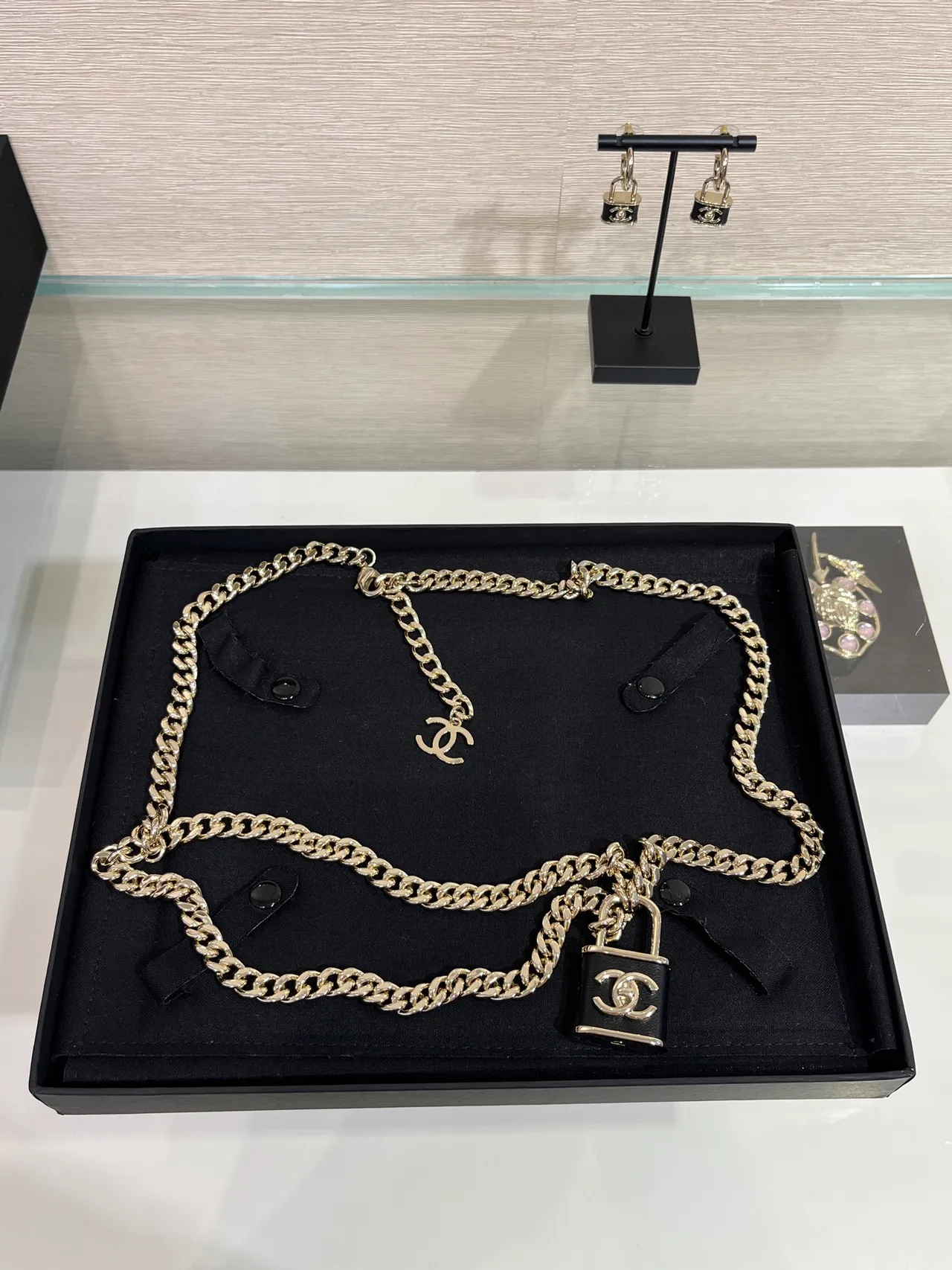 Chanel Padlock Necklace Gold Black Curb Chain CC Logo Charm Necklace 8