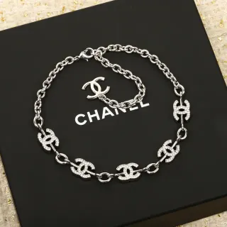Chanel Pavé CC Logo श्रृंखला हार