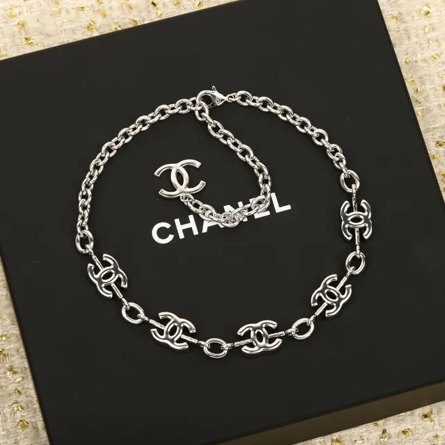 Chanel Pavé CC Logo Chain Necklace 4