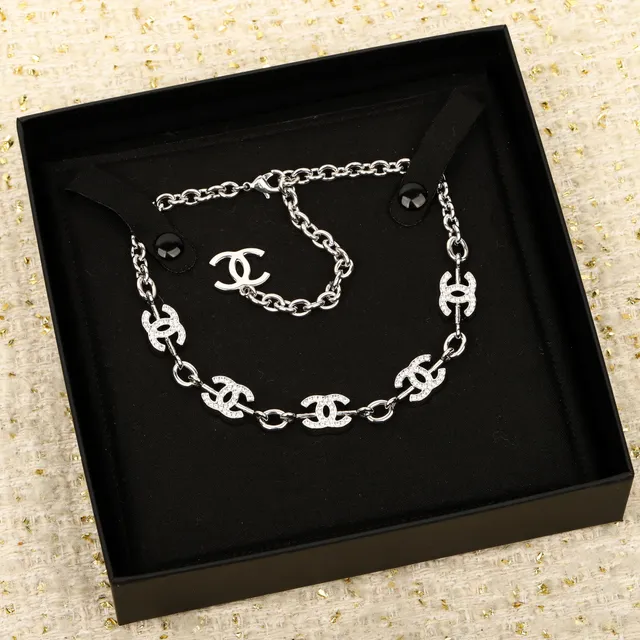 Chanel Pavé CC Logo Chain Necklace 5