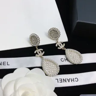 Chanel मोती और क्रिस्टल Double-Drop कर्णफूल